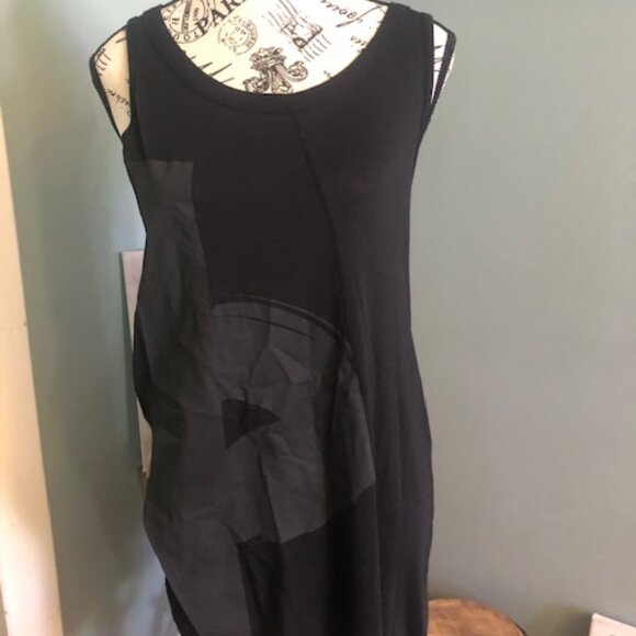 Black Tunic - Picture 1 of 2